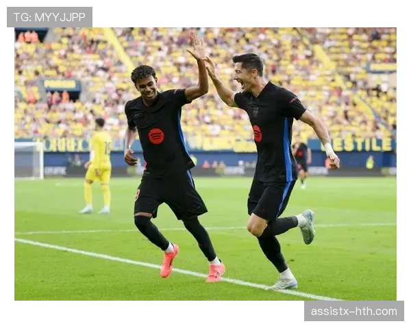 埃因霍温防守固若金汤，后防稳健助球队连胜势头强劲